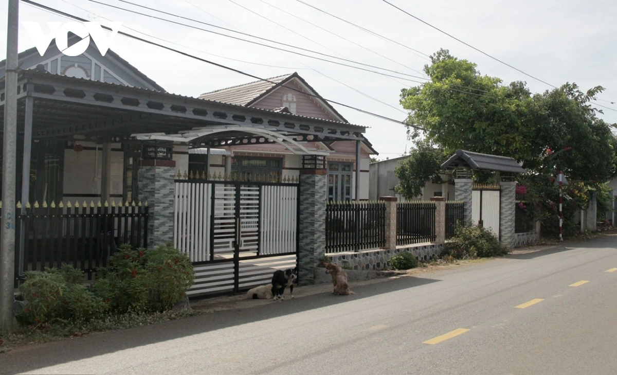 Mbaok meta palei Lồ Ô hu salih rilo, sang danaok praong laneing lanoi, kang kajap jang