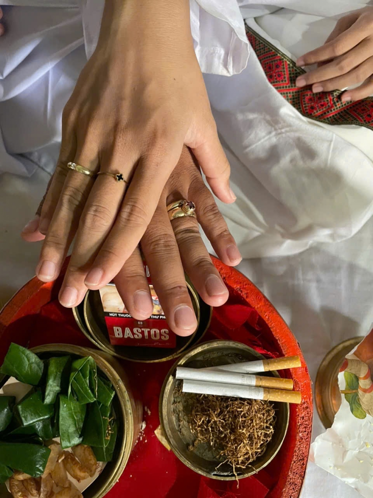Karah Mata - sa pandap adat oh kurang hu dalam adat lakhah di urang bangsa Cam