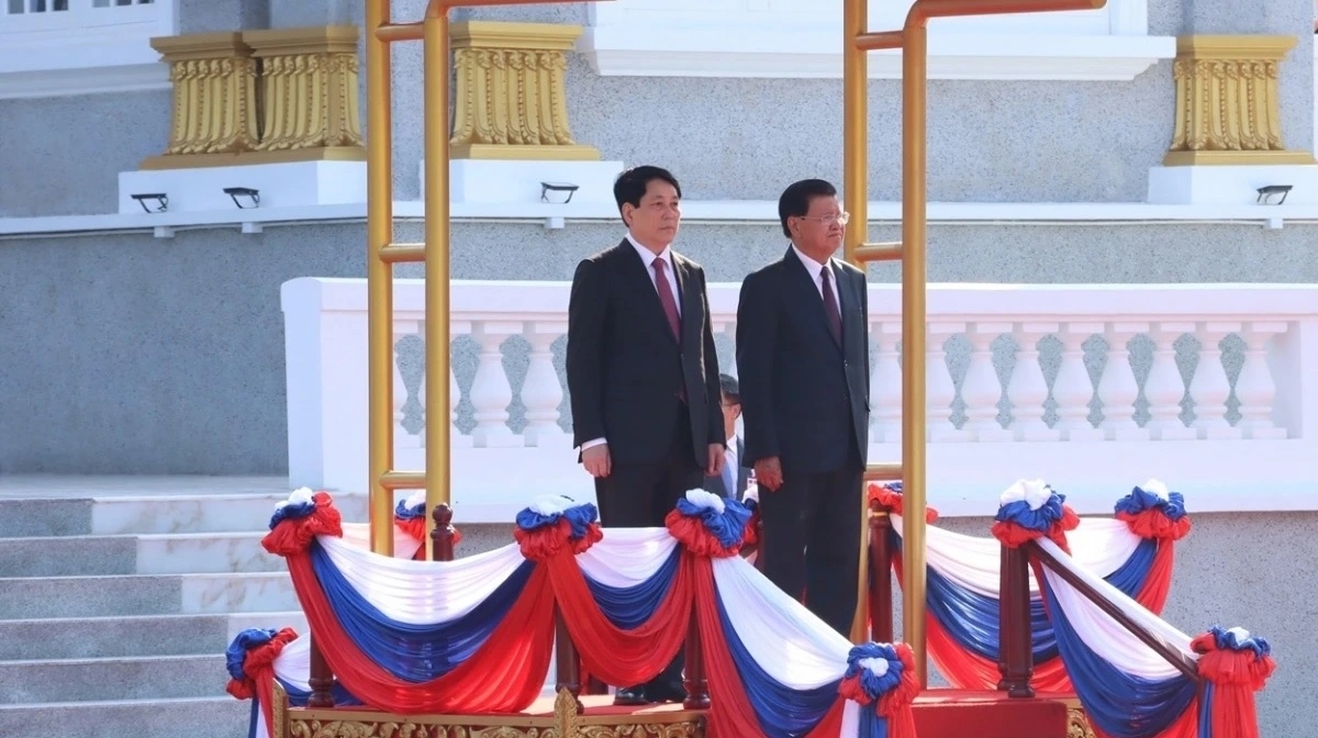 Khua git gai Ping gah, Khua mir sir dêh čar Lao čơkă Khua mir sir ơi Lương Cường