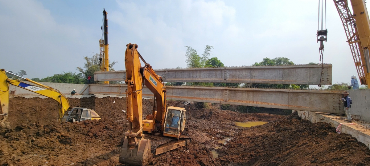 Tơkâ luâ xơpá, mâu tíu pêi cheăng xuân ối mơ-eăm vâ pro mâu tơmeăm ki tá hâi pro klêi