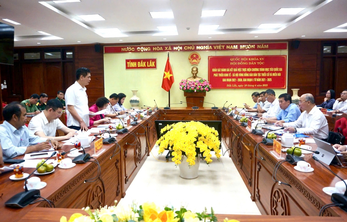 Mpồl Kwang bàng lơh broă tus bơh Mpồl duh broă Jơi bơtiàn Quốk hội lơh broă mờ Anih duh broă làng bol càr Dăk Lăk