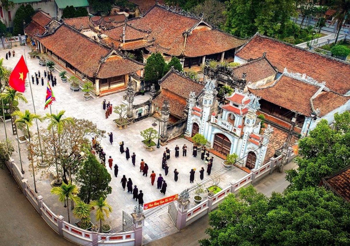 Quần thể di tích Đình Hùng Lô. Ảnh: baophutho.vn