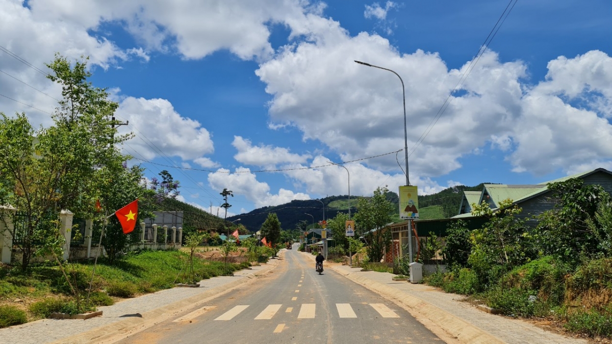 Vùng căn cứ cách mạng Đông Mang, xã Đạ Chais, huyện Lạc Dương đã thay da đổi thịt, đang trên đà phát triển