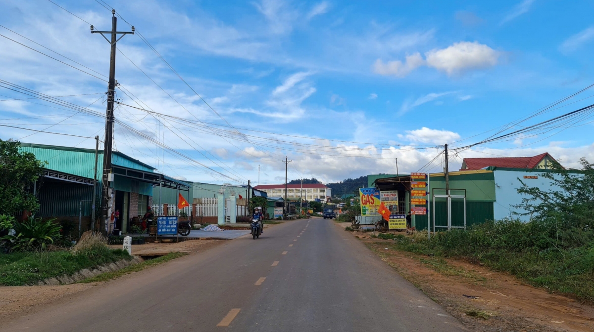 Nhiều vùng căn cứ cách mạng dân tộc thiểu số của tỉnh Lâm Đồng không ngừng phát triển đi lên từng ngày.