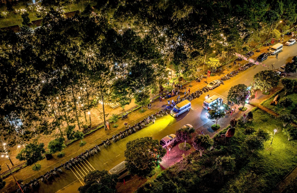 Ƀòn drà dềt Măng Đen tàm trồ mang