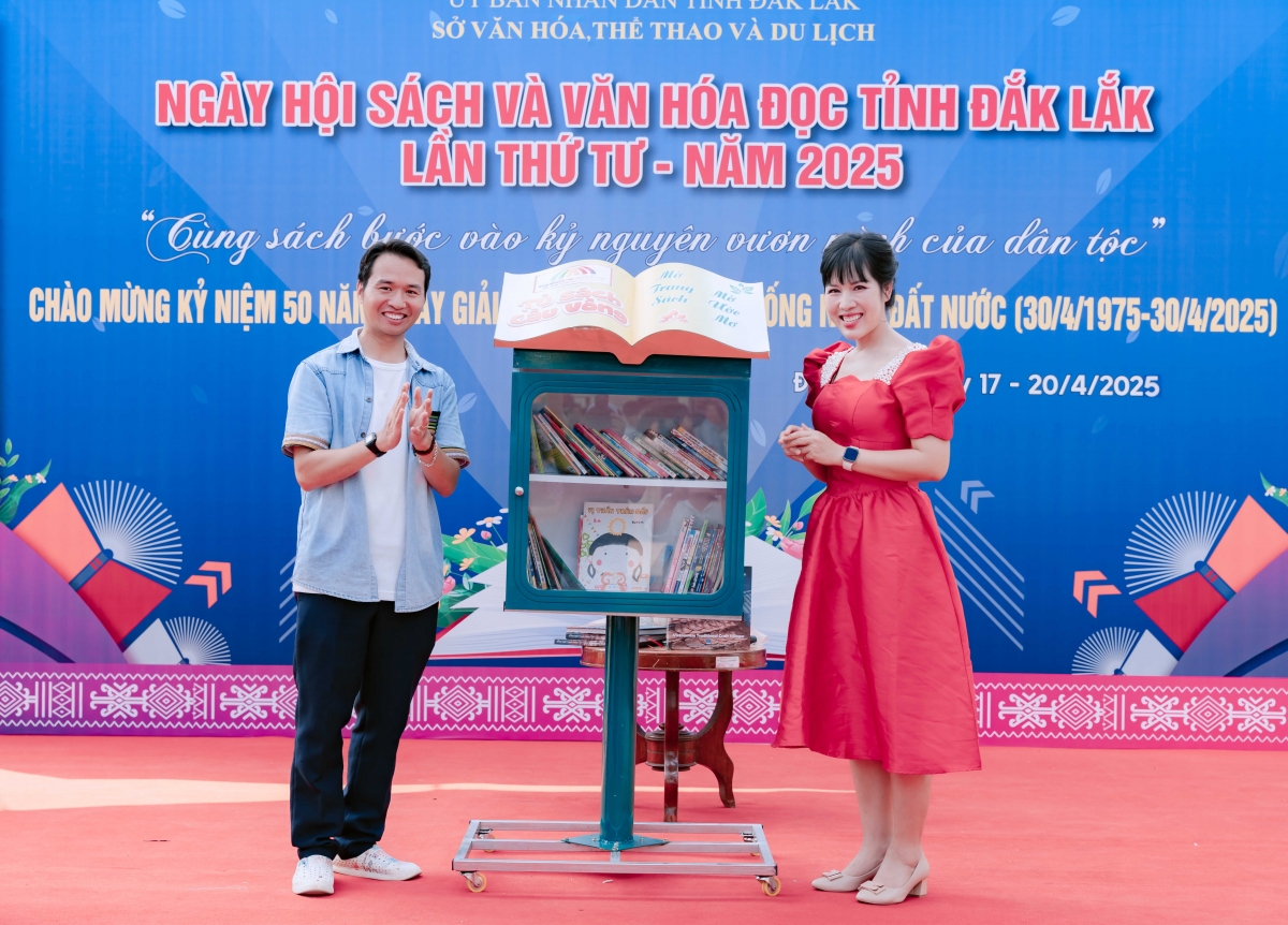Pơjao hơtuh săch ăn đe hơ-ioh tơ̆ dôm hnam trưng tơnap tơ̆ Tây Nguyên