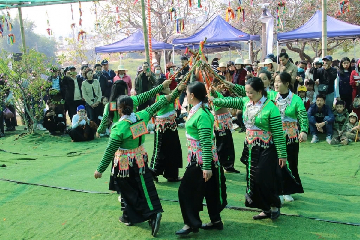 Điểm nhấn của Ngày Văn hóa các dân tộc Việt Nam sẽ là các hoạt động trình diễn giới thiệu di sản, văn hóa địa phương.  Ảnh Báo Dân tộc và Phát triển
