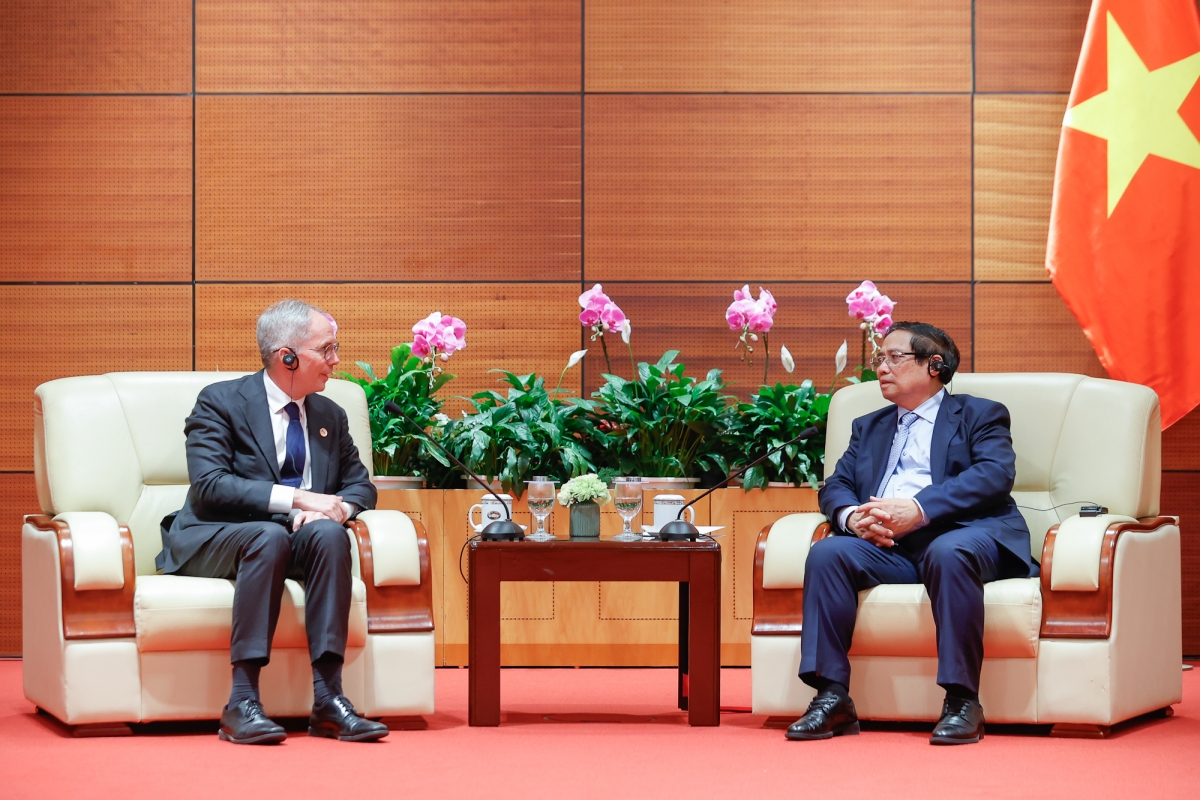 Thủ tướng ồng Phạm Minh Chính wă ồng Scott Morris