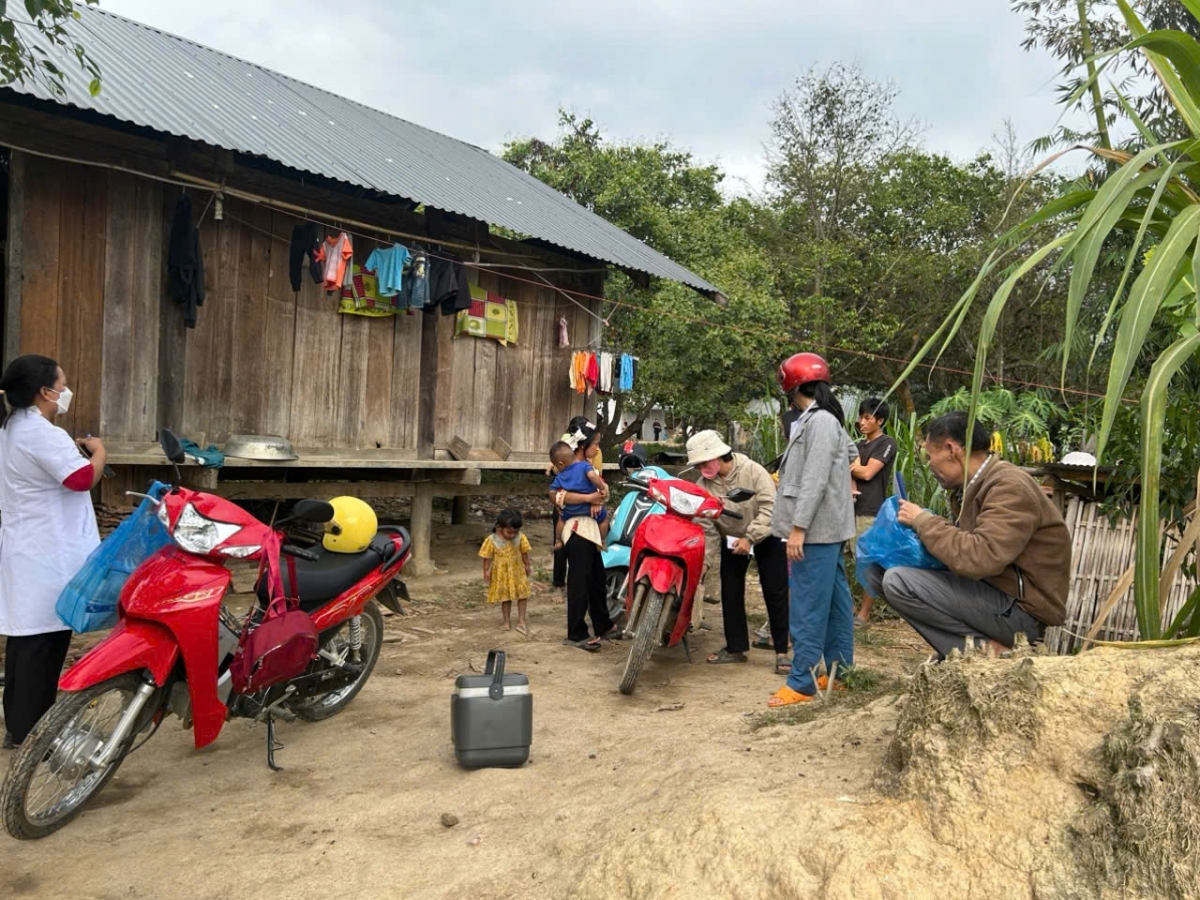 Kwang bàng lơh sơnơm tus tơl hìu nàng cit vaccine kơnòm dềt in