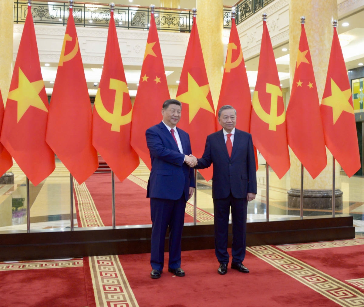 Tổng Bí thư Tô Lâm tâm nchră ma Tổng Bí thư, Kruanh Trung Quốc Tập Cận Bình.
