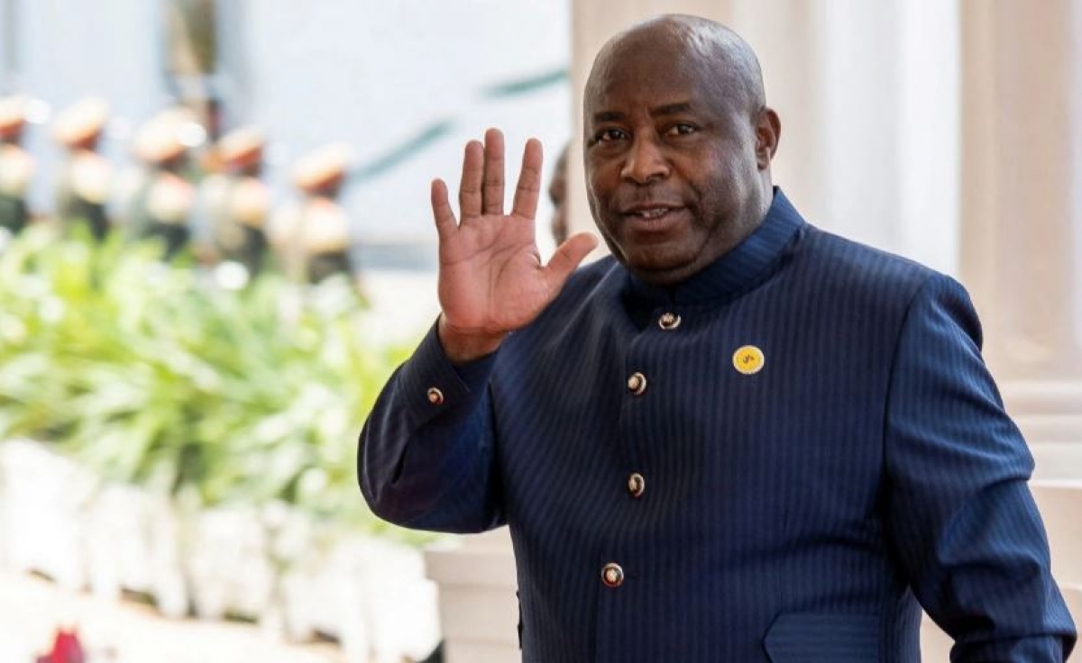 
Kwang atbồ lơgar Burundi Evariste Ndayishimiye. (Rùp: Reuters)