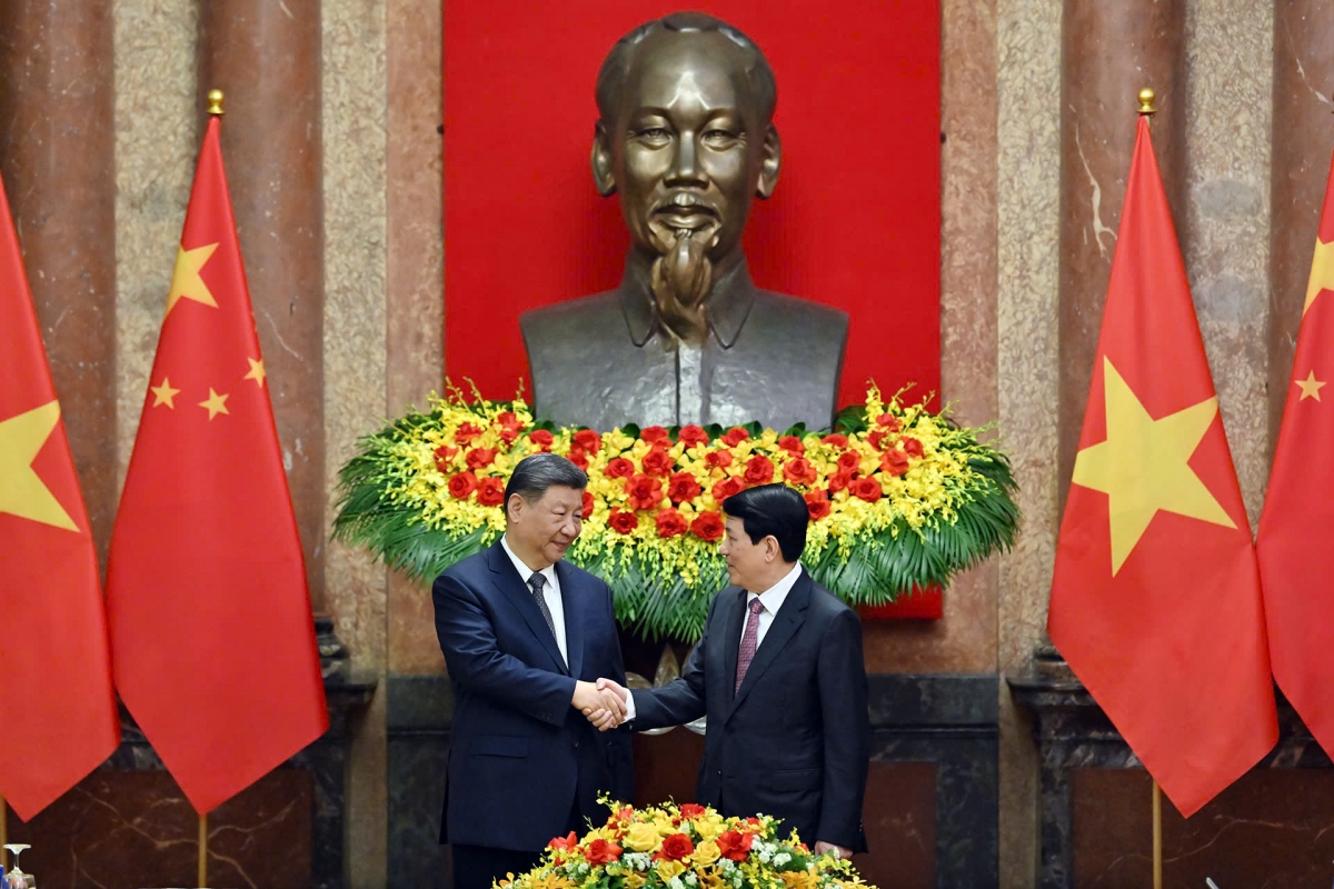 Nău mbơh nsum Việt Nam - Trung Quốc.
