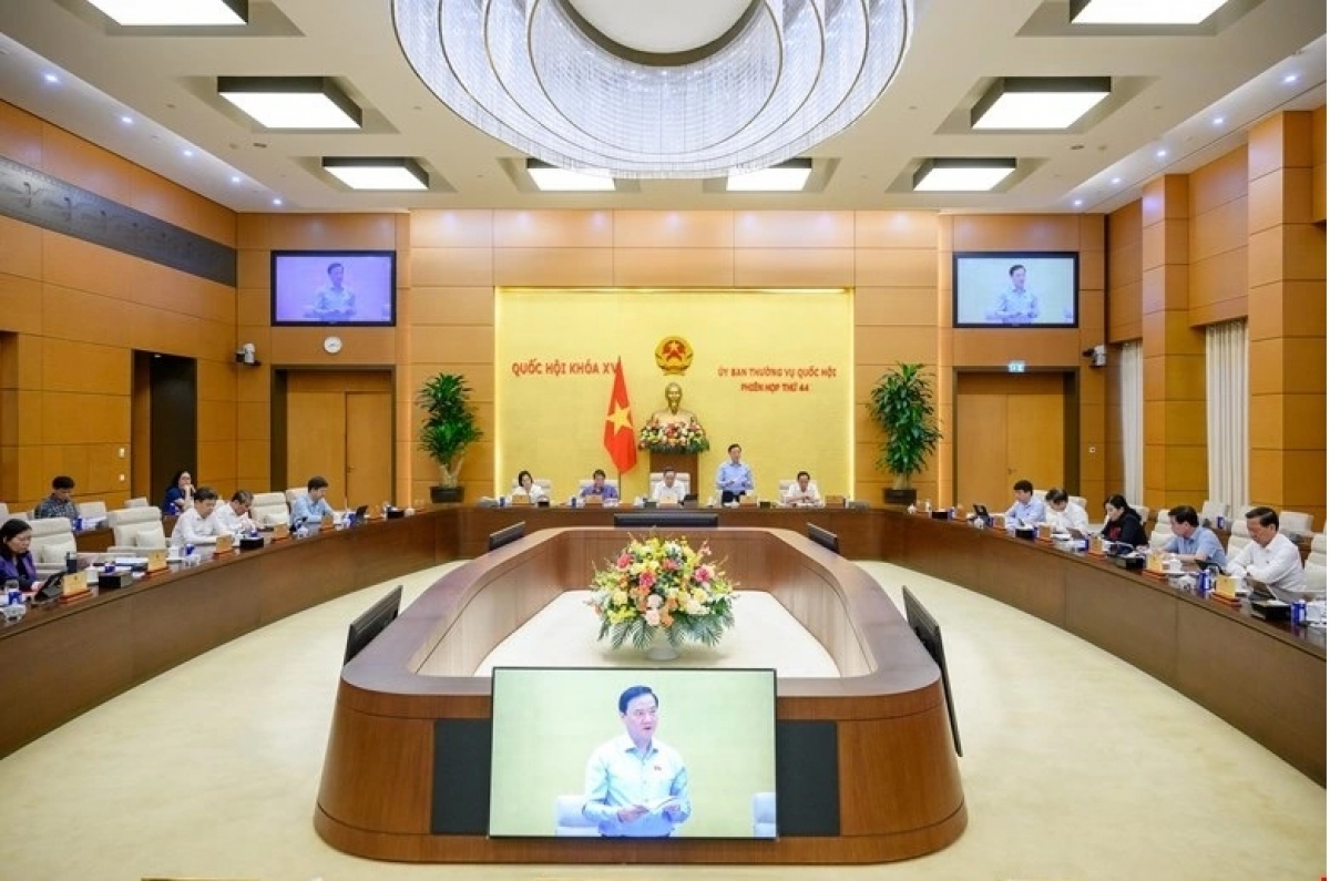 Uỷ ban rnâng kan Quốc hội rƀŭn nchră