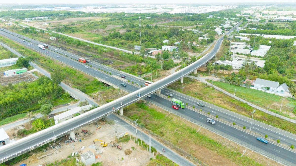 Phan bơna gùng lòt tiah ring dà dờng Cửu Long geh tă priă lơh, pơgồp bơna dong bơtàu tơnguh lơh sa – mpồl bơtiàn