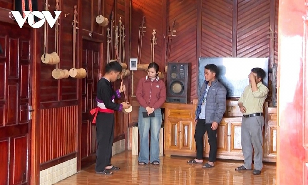 Sang sa-ai Cứ A Ly, daok di palei Lao Chải, xã Khun Há ngak mbang meng bruk jirah rivang main yulit