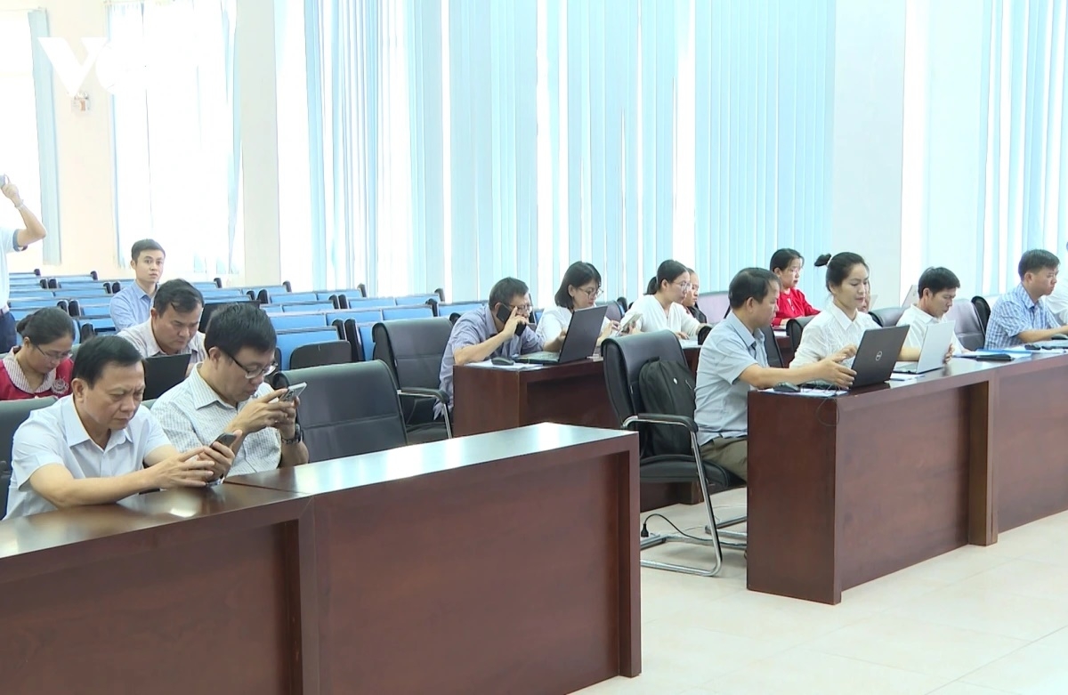 Tập huấn, bồi dưỡng kiến thức, kỹ năng đối với thành viên các tổ công nghệ số cộng đồng.