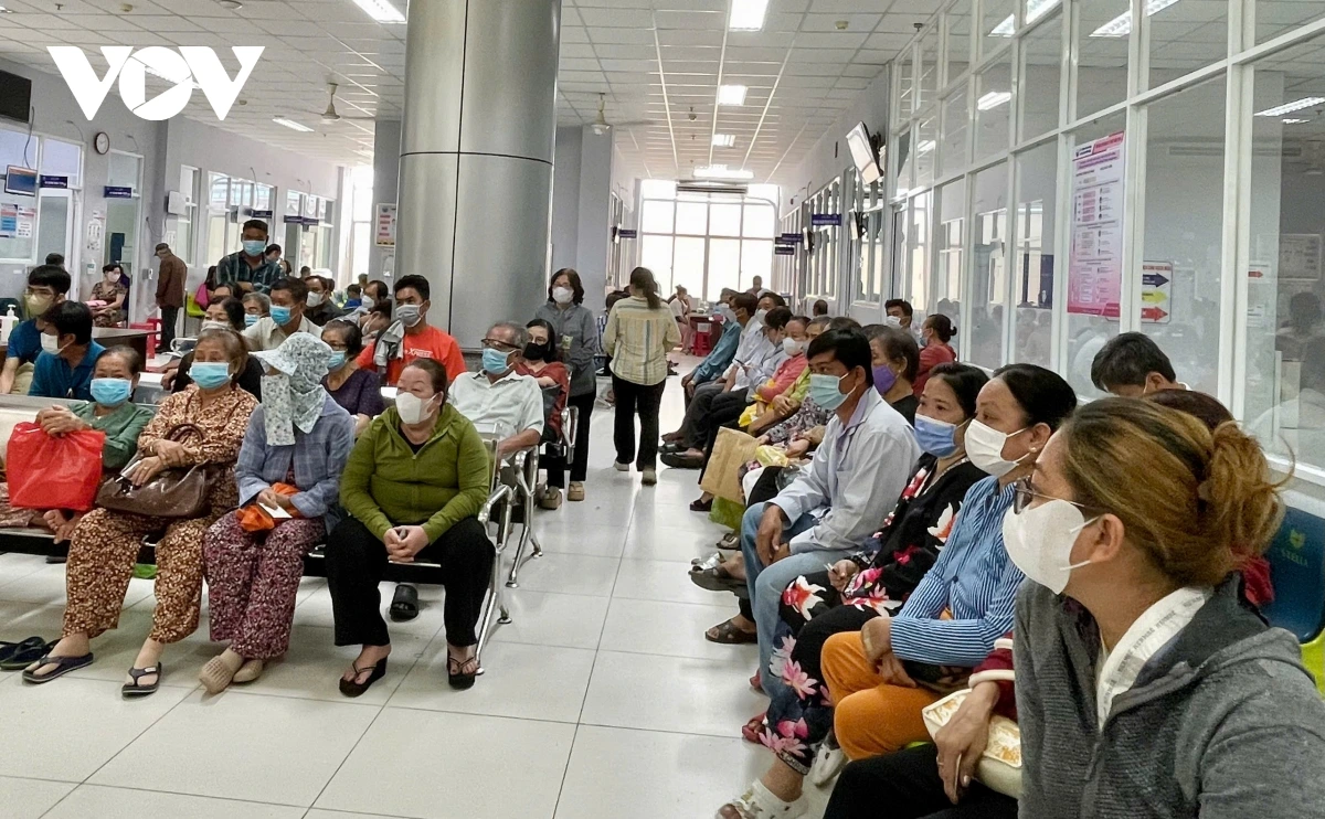 Ban raya Ho Chi Minh bahrau khan lac meda dang anak bruk parilo urang ruak ngak tapa prein ngak bruk gah y te