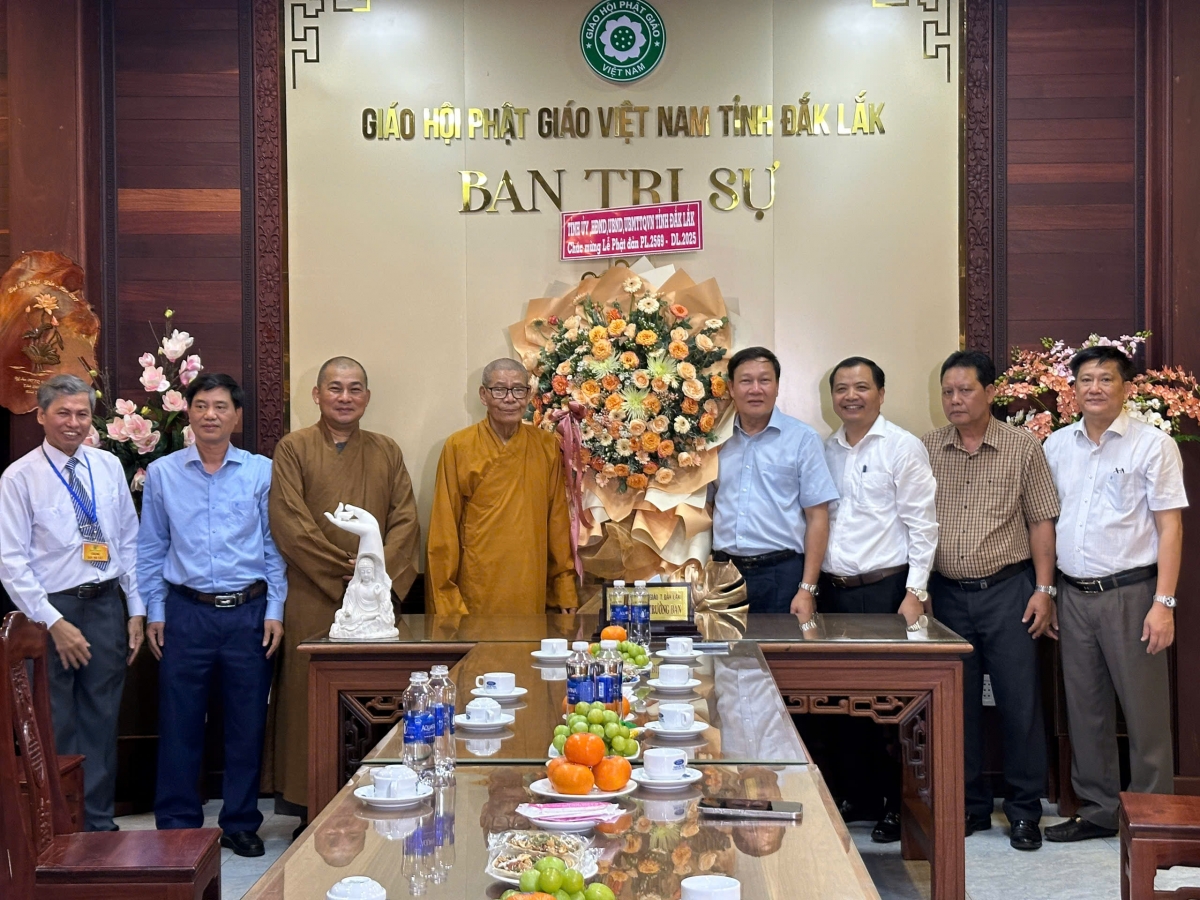 Rđau kan n’gor Dak Lak khâl, rhơn lễ Phật đản năm 2025