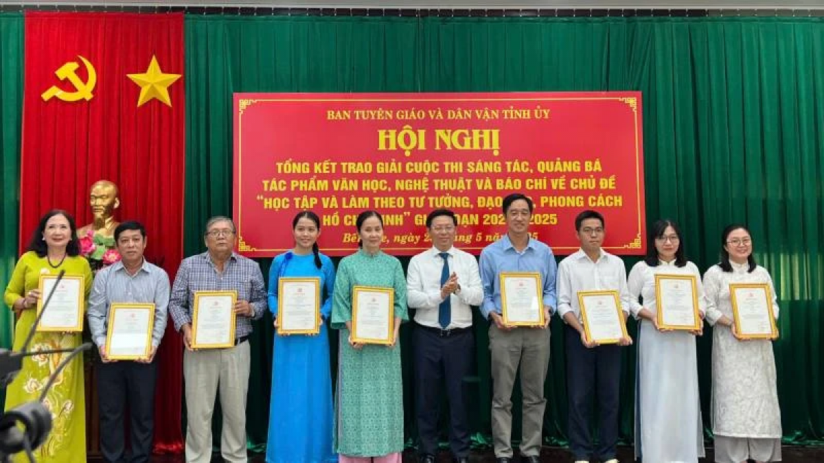 Tinh Ben Tre bahrau alin yai Mbang pakacah ka angan Bac megru saong ngak tui jalan diukrai hadah krah di Ho Chi Minh