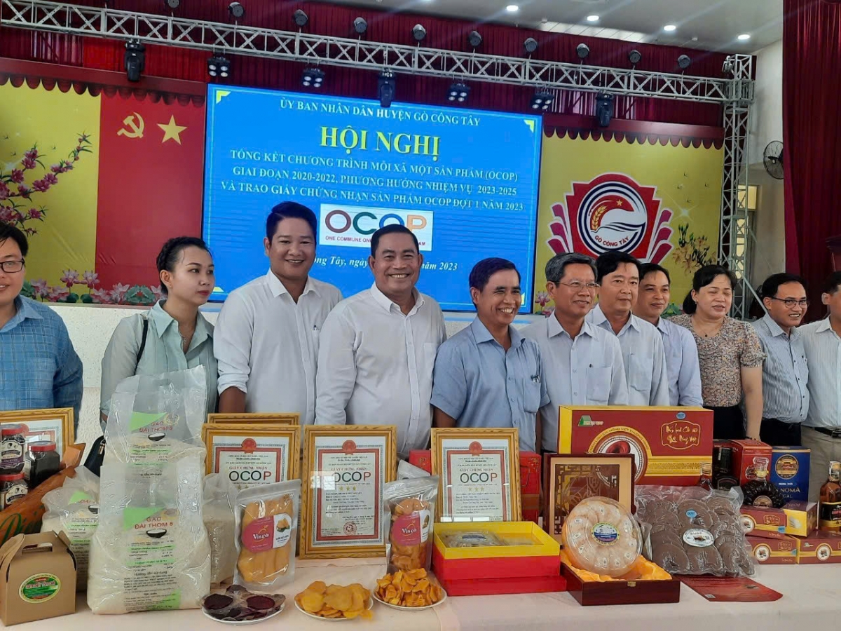 Các doanh nghiệp tư nhân tại huyện Gò Công Tây với các sản phẩm đạt O.COP