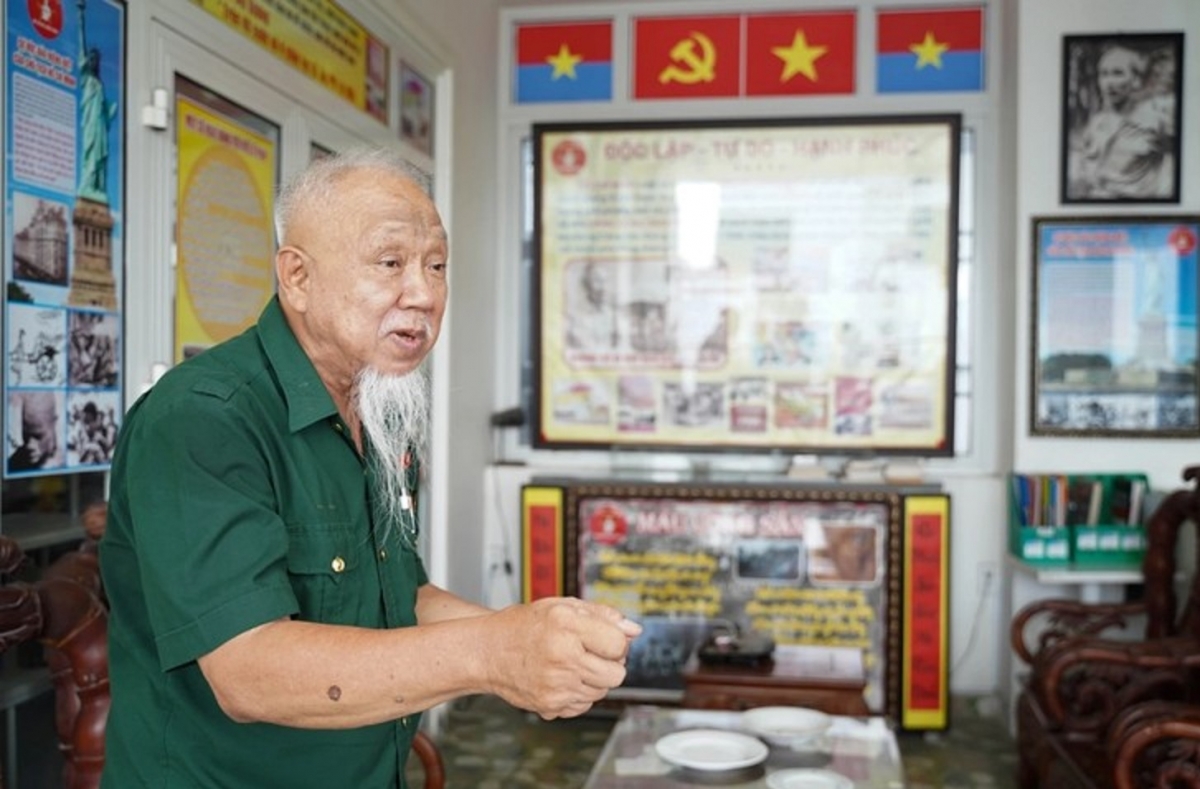 Tơhan hơđăp Lâm Xuân Quang lăi pơthâo ha bơnah pơdă prưng rup rap, hră pơ-ar kơ Wa ƀơi sang dŏ ñu