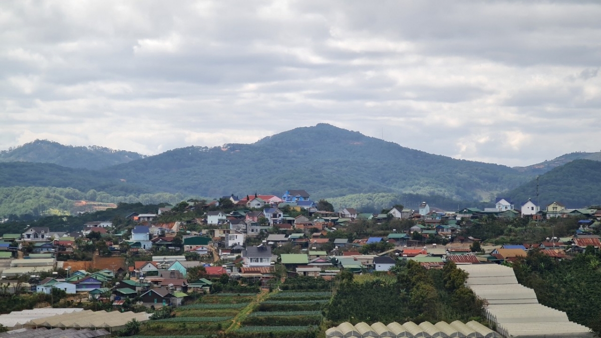 Lơ pơlei lơ̆m tơring kon kông kơ dêh char Lâm Đồng tŏk bŏk atŏk kơtang tơplih ‘nao, atŏk tơ iung.