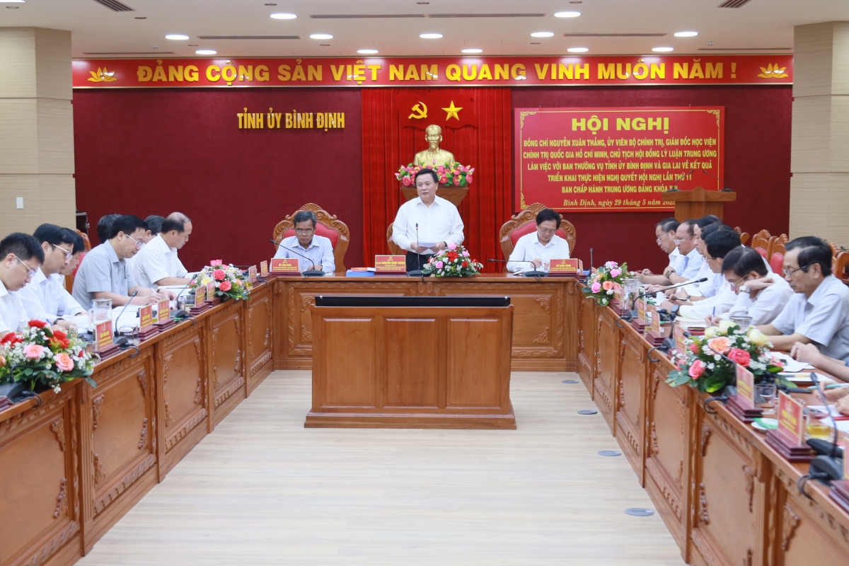 Ơi Nguyễn Xuân Thắng, Khua Sang hră pơtô bruă kơđi čar Hồ Chí Minh dêh čar ta git gai mông mă bruă