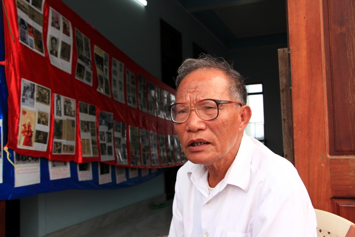 Nguyễn Đình Phong mâo leh êbeh êma pluh thŭn tui ksiêm pŏk rup, hră mơar kơ Awa Hô, kơ ƀuôn sang, lăn čar