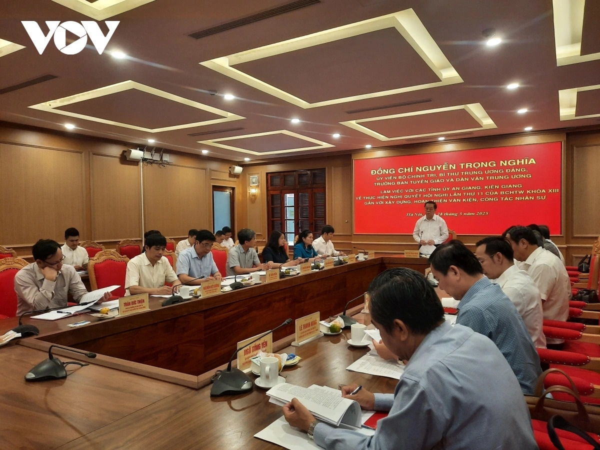 Kruanh Ban Tuyên giáo ndrel Dân vận Trung ương pah kan đah N’gor uỷ An Giang ndrel Kiên Giang