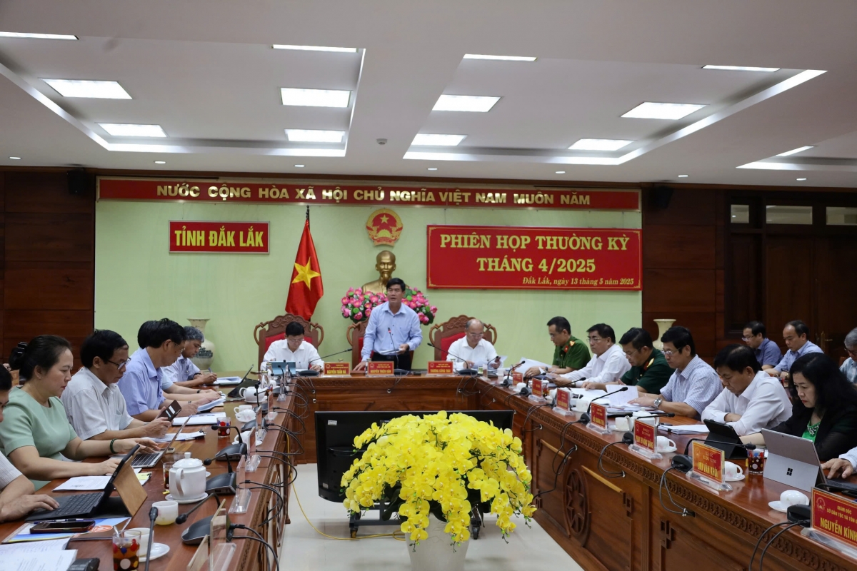 Nguyễn Thiên Văn - Kơdră vei lăng kon pơlei dêh char Đắk Lắk kơplăh dang ei pơma tơ̆ hop akŏm