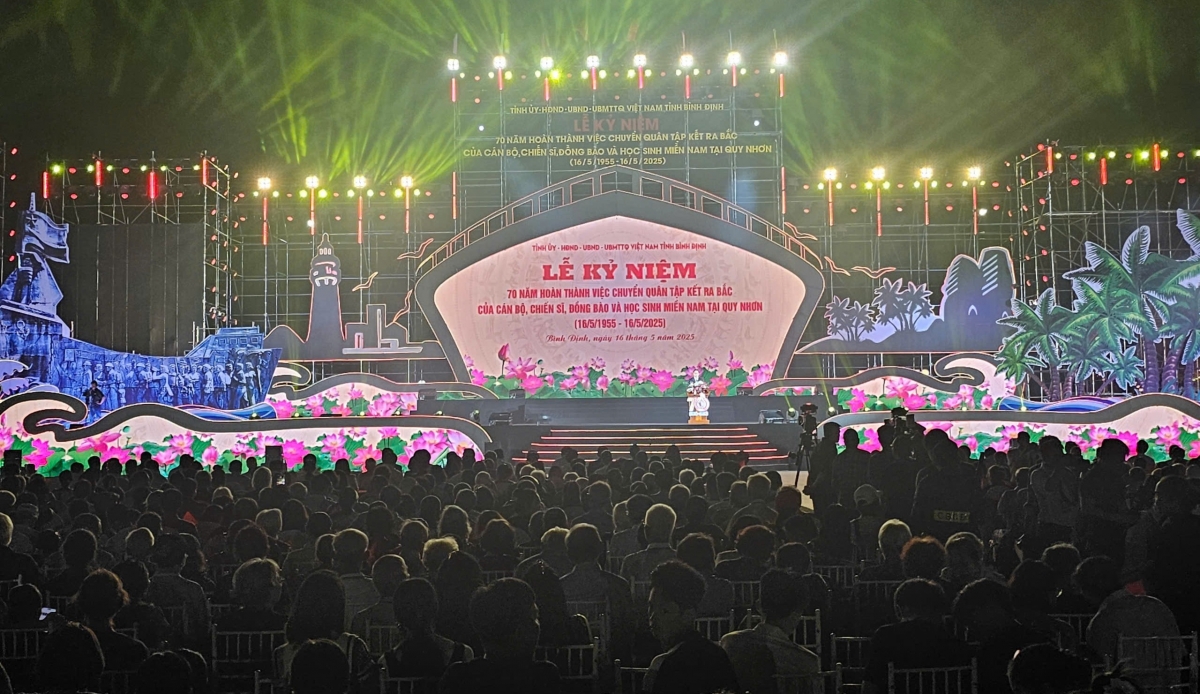 Hrơi mông ngă lơphet