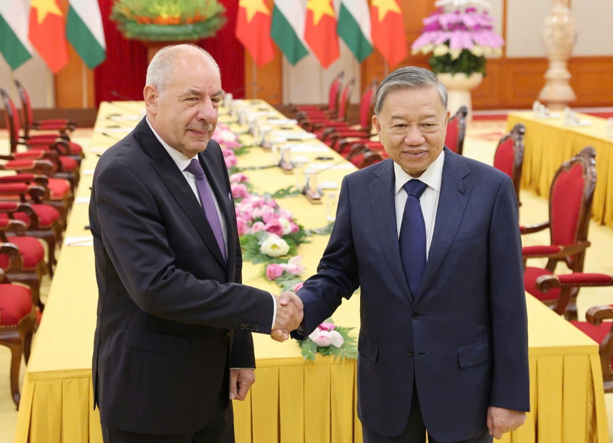 Khua git gai Ping gah ơi Tô Lâm hăng Khua mir sir Hungary