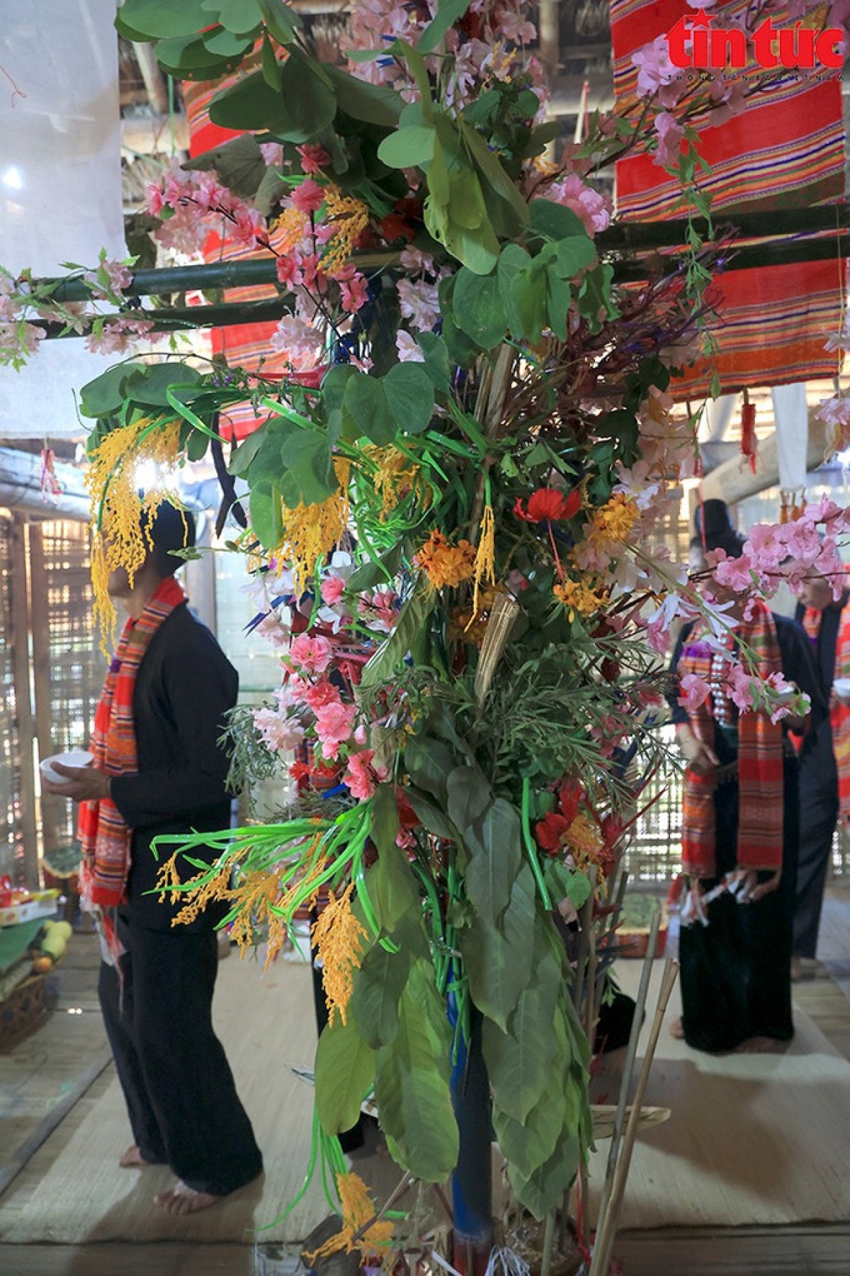 Phun “Xặng bok” – dang angan ka dom tal langik tasik taneh riya