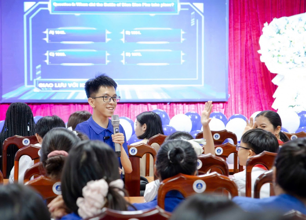 Sơrlèt gan kal ke mờ bơta ờ niam să jan, Phúc kung gam pơnđơl pràn bơsram sră, kơp kờñ gơ gơs pơgru mblàng wơl bơta kờñ gơboh kơnòm bơsram in