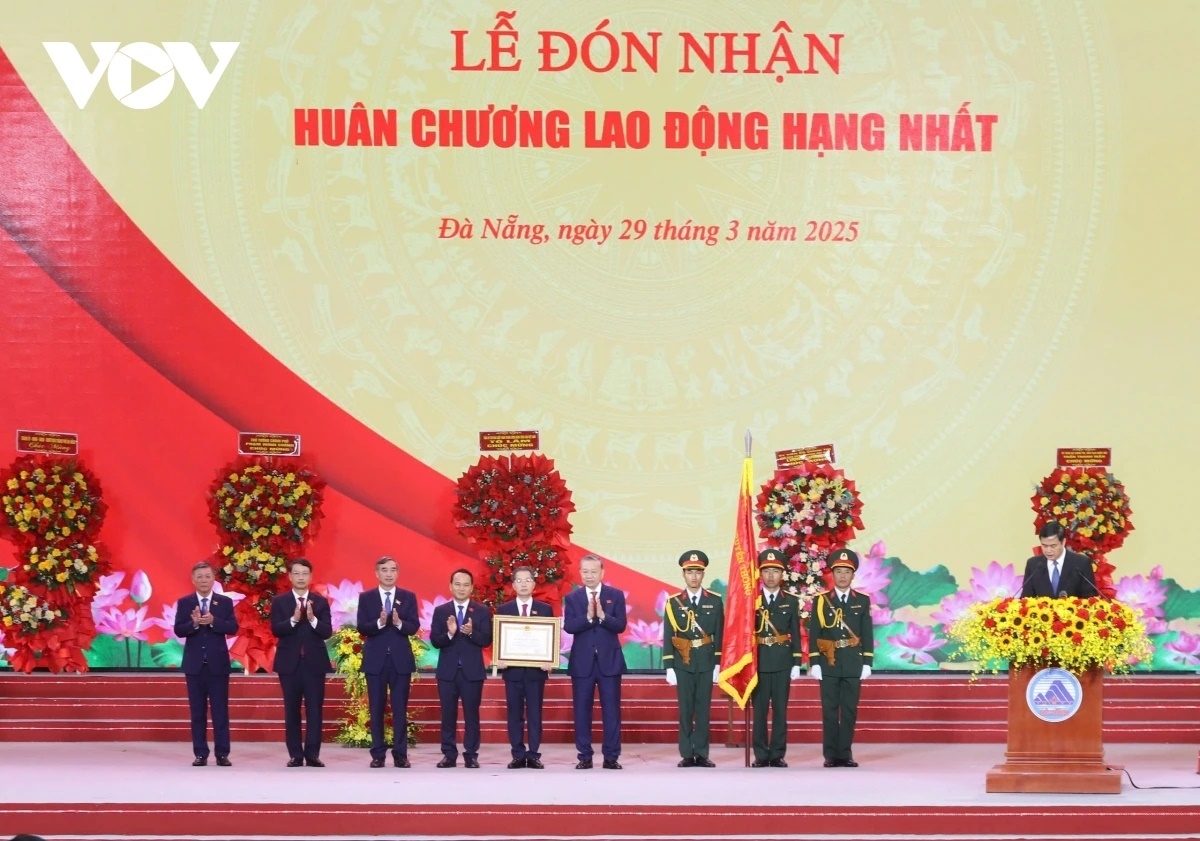 Tổng Bí thư Tô Lâm trao Huân chương Lao động cho Đảng bộ và Nhân dân TP Đà Nẵng