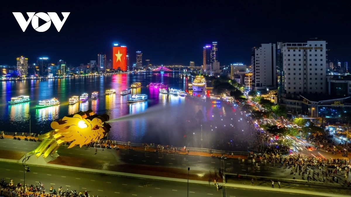 Một góc cầu Rồng. Ảnh Nguyễn Trình