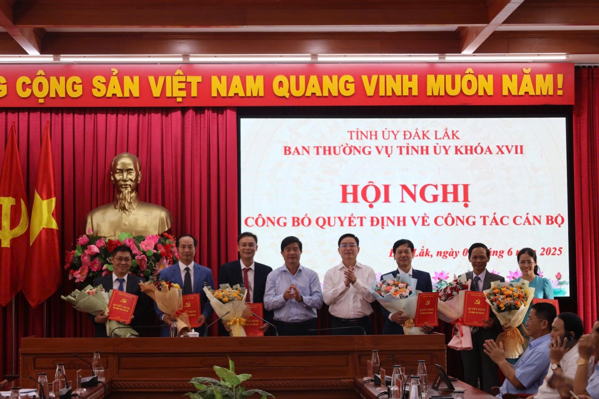 Ƀăo Đắk Lắk đei 1 'nu Kơdră vei lăng păng 5 'nu Phŏ kơdră
