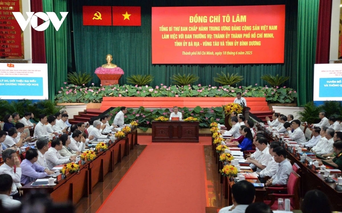 Tổng Bí thư Tô Lâm chủ trì buổi làm việc với Ban Thường vụ Thành ủy TP.HCM, Tỉnh ủy Bà Rịa Vũng Tàu và Tỉnh ủy Bình Dương