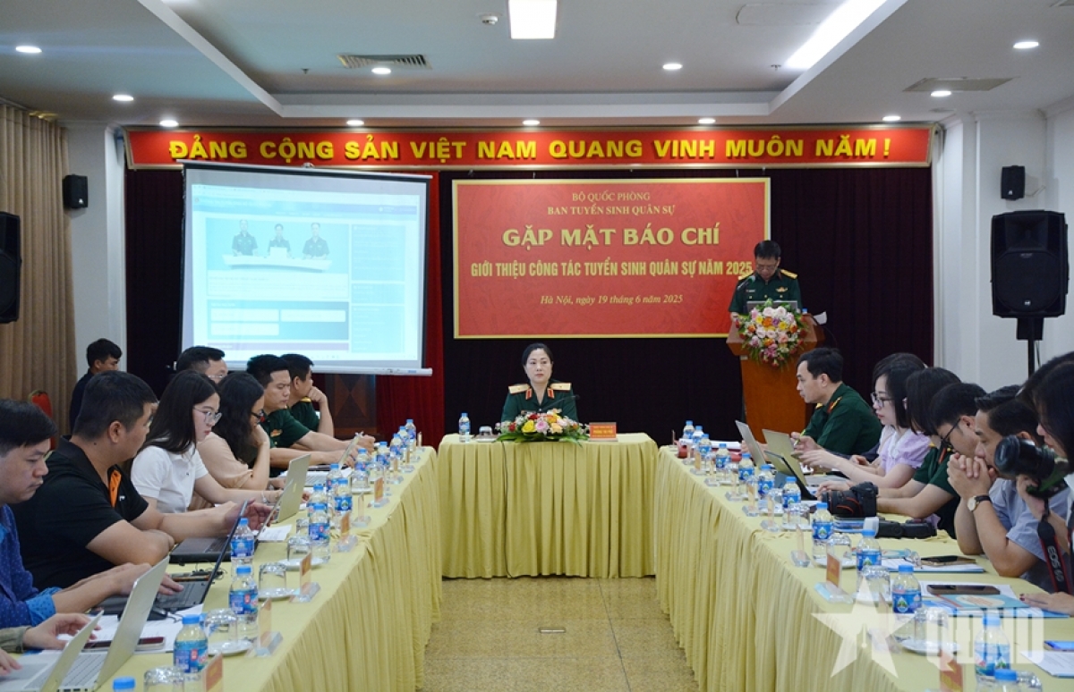 Quang cảnh buổi gặp mặt