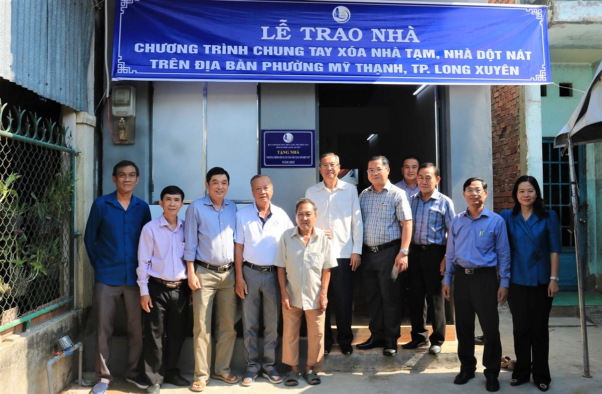 Urang jakar tỉnh jao brei sang daok di Danak dak abih baoh sang oh daok taik tahak