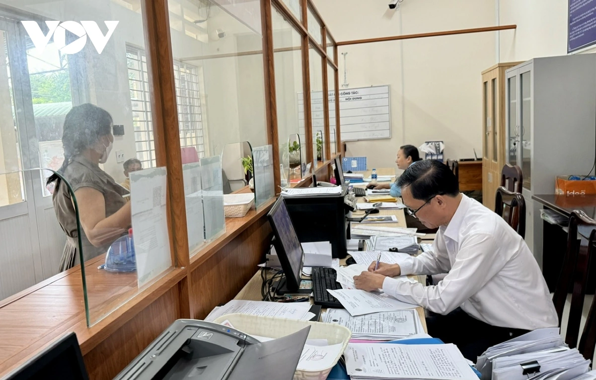 Meng Kapul kong nghe so bhap bini tacei ba dom harak gar karja nan rahra patakik mai tal UB Bhap bini xa