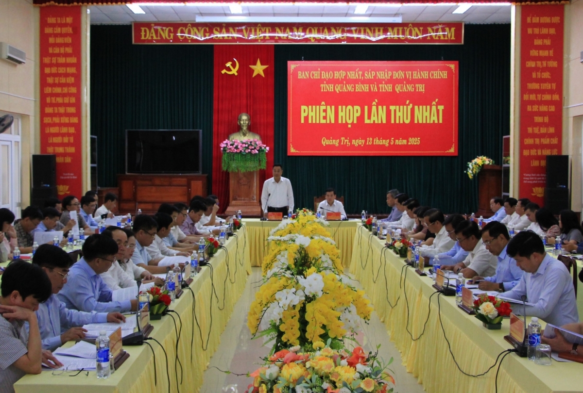 Ban Chỉ đạo hợp nhất, sáp nhập đơn vị hành chính tỉnh Quảng Bình và Quảng Trị xây dựng phương án sắp xếp, bố trí cán bộ