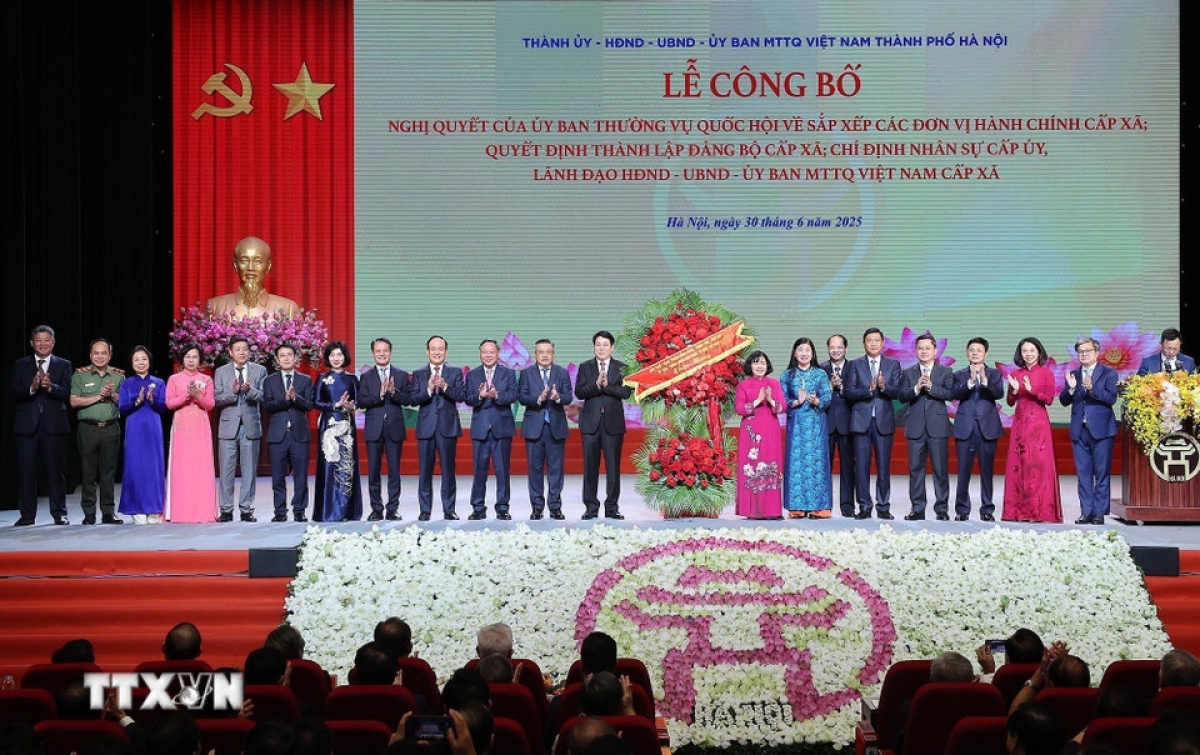 Khua mir sir dêh čar ơi Lương Cường hơ-ưč hmưi khua git gai ƀôn prong Hà Nội ƀơi mông ngă Lơphet lăi pơthâo hăng jao hơdôm tơlơi pơsit