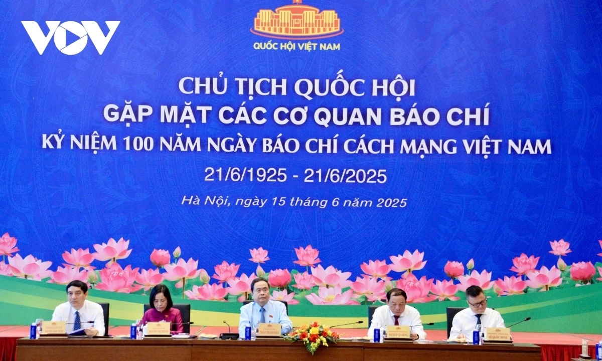 Chủ tịch Quốc hội Trần Thanh Mẫn chủ trì cuộc Tọa đàm, gặp mặt các cơ quan báo chí Việt Nam: “Thể chế, chính sách cho phát triển báo chí Cách mạng Việt Nam”