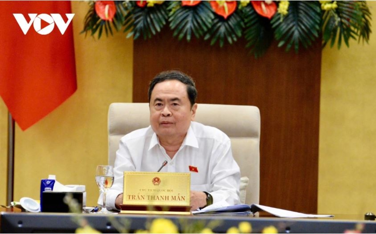 Khua anôk bruă kƀĭn ala Trần Thanh Mẫn