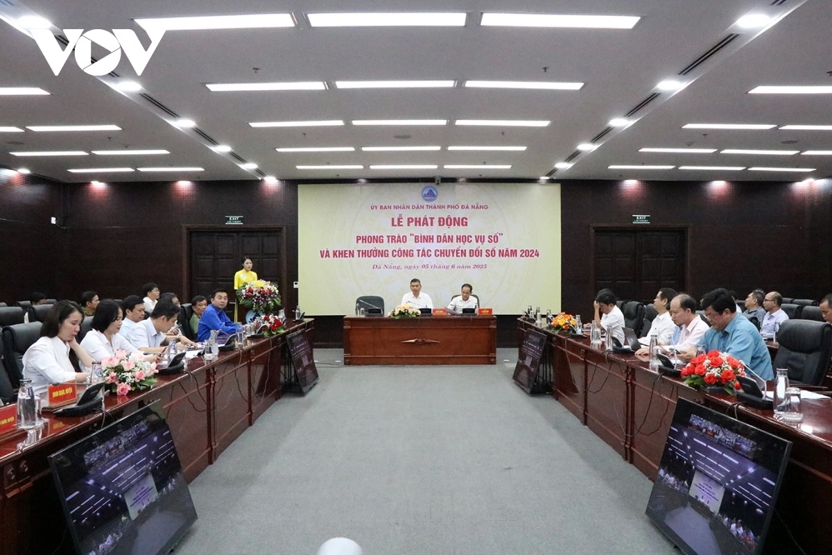 Lễ phát động Phong trào “Bình dân học vụ số”