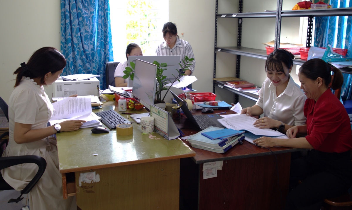 Khua mua, mơnuih mă bruă sang să pơ plơi prong Gia Nghĩa, tơring čar Dak Nông ngă bruă rơgao mông hlâo či pơmut hrŏm anom bruă