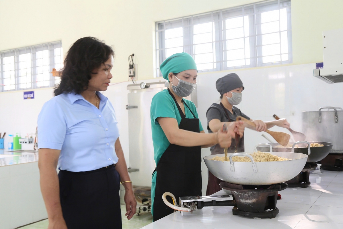 Gâm ndơ sa tâm ngih săm ƀŭt