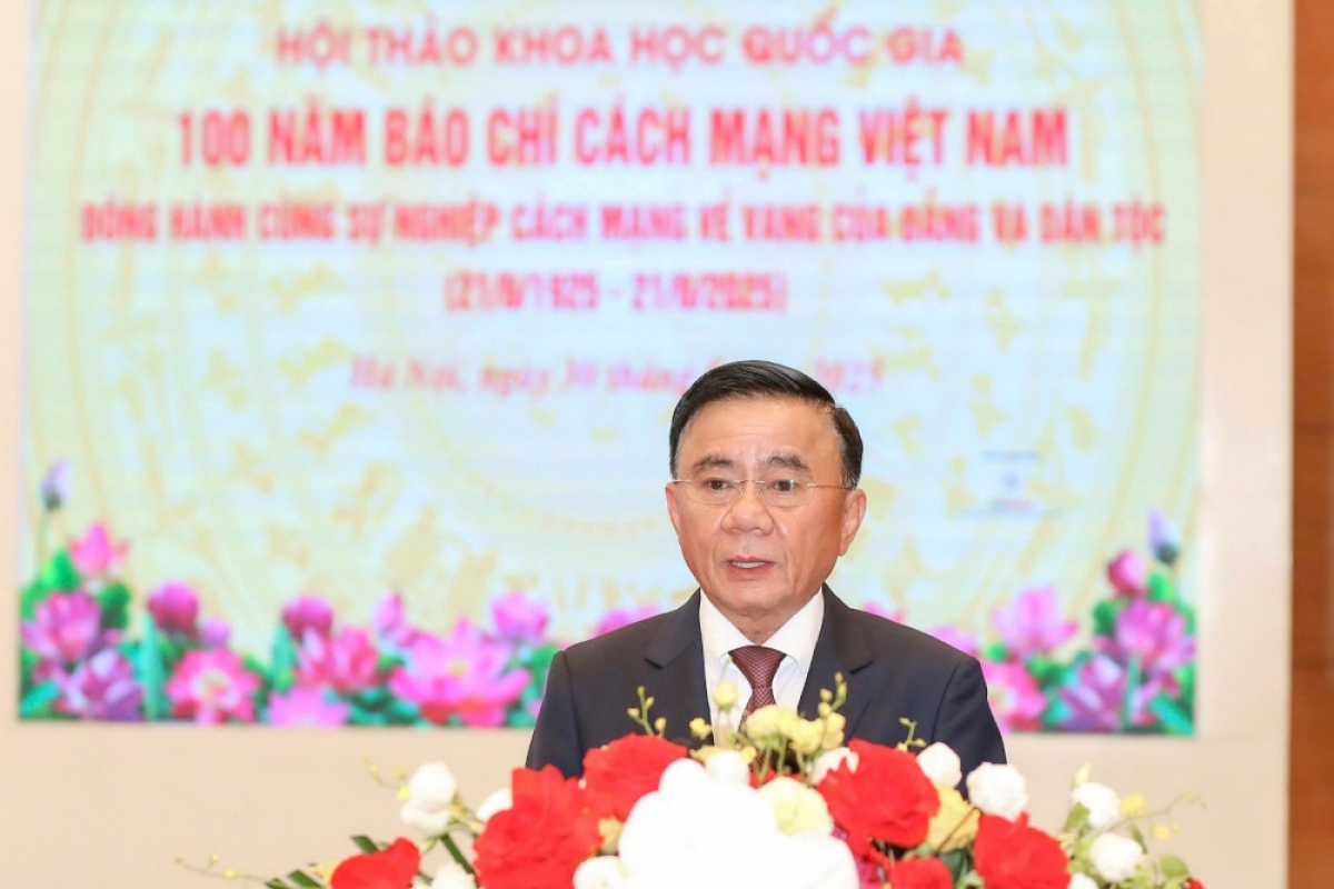 Uỷ viên Bộ Chính trị, Thường trực Ban Bí thư Trung ương Đảng Trần Cẩm Tú phát biểu chỉ đạo tại Hội thảo
