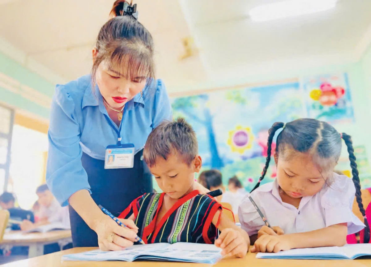 Kơnờm bơsram kấp dùl jơi bơtiàn ờ gal cau càr Gia Lai